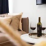 And Blue Haven Apartment *