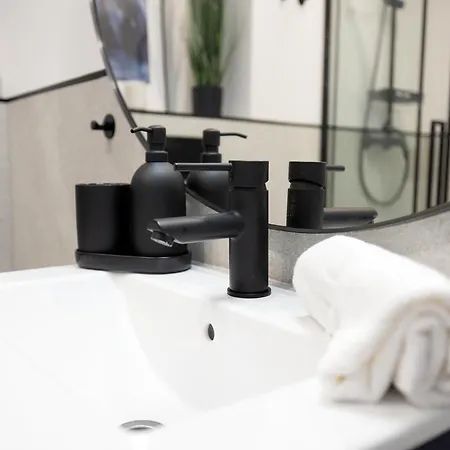 Апартаменти And Blue Haven Познань